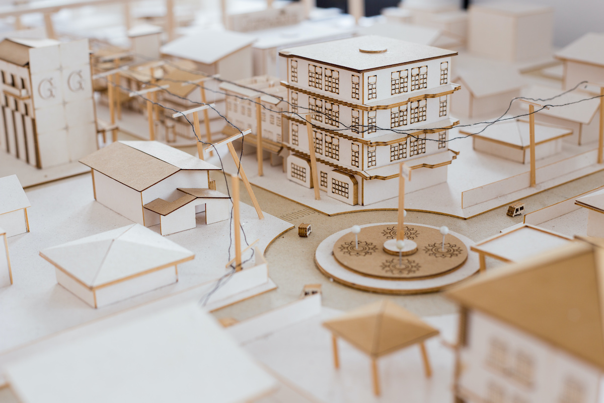 Who makes architectural models?